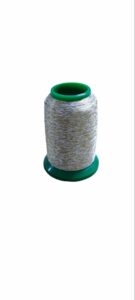 Filato laminato isacord 1000mt 9964 – bianco con sfumature oro